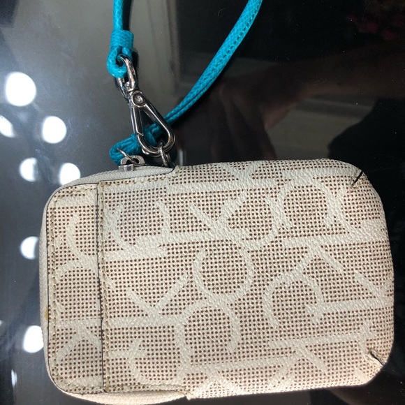 Calvin Klein hand bag - Picture 2 of 3